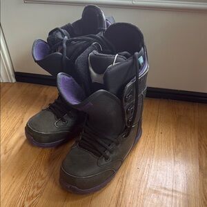 Burton Charcoal and Violet Snowboard Boots